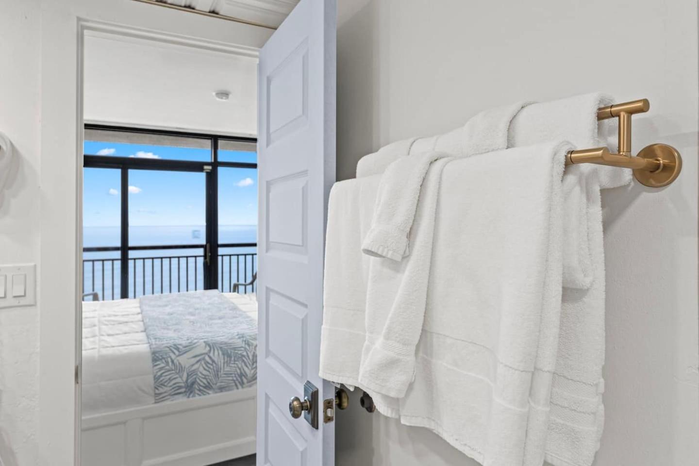 Luxury Ocean Front By Barefoot Landing Lejlighed Myrtle Beach Eksteriør billede
