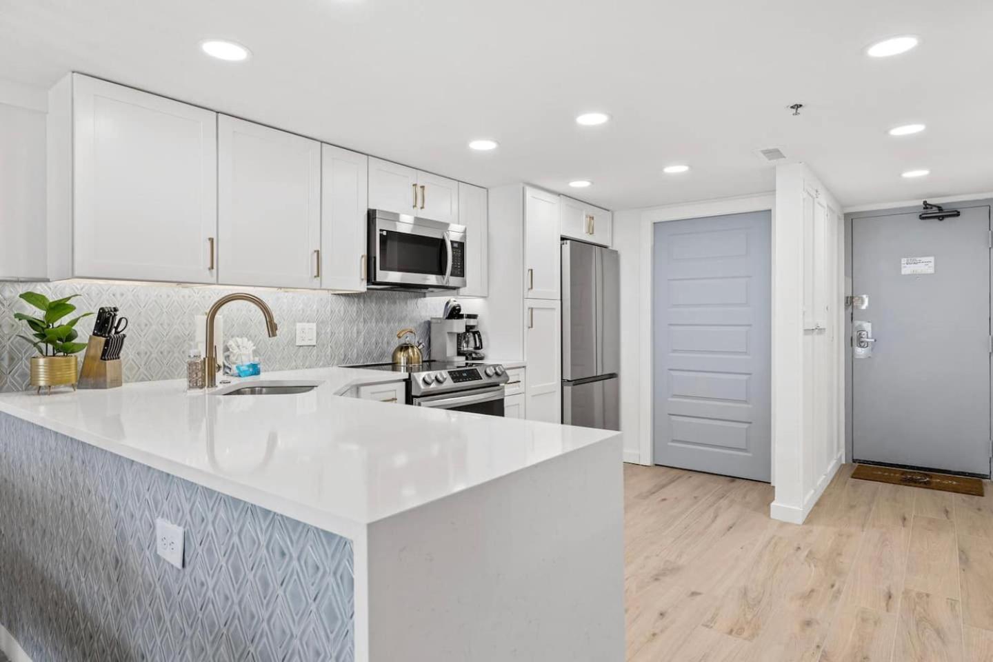 Luxury Ocean Front By Barefoot Landing Lejlighed Myrtle Beach Eksteriør billede